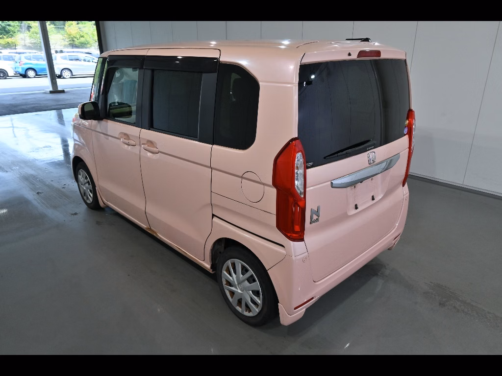 HONDA N-BOX
