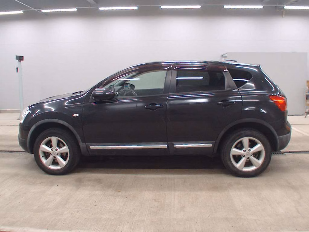 NISSAN DUALIS