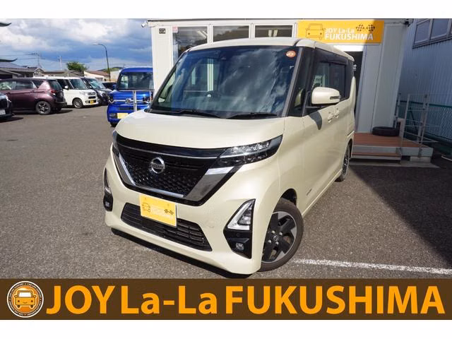 NISSAN ROOX