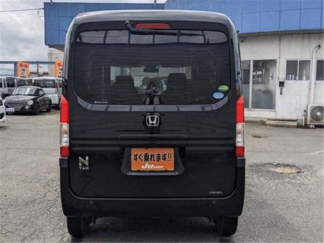 HONDA N-VAN