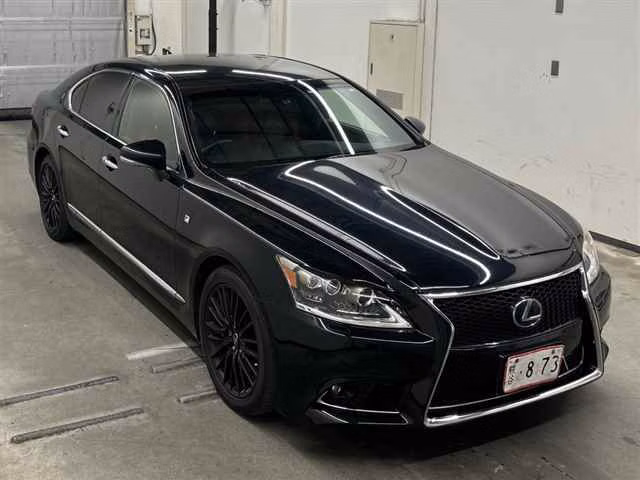 Lexus LS600h