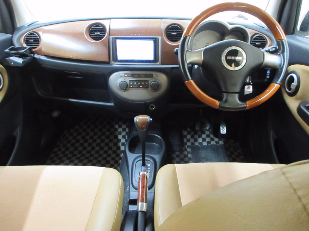 DAIHATSU MIRA GINO