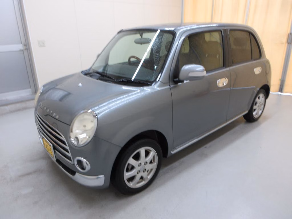 DAIHATSU MIRA GINO