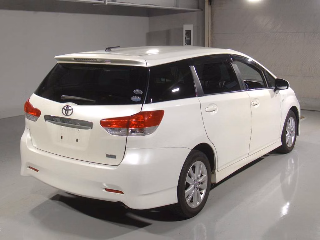 TOYOTA WISH