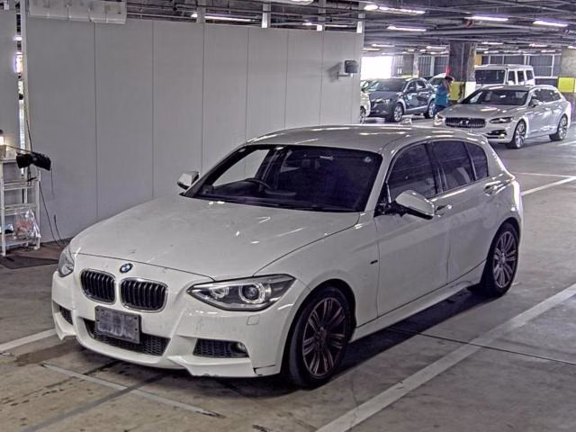 BMW 1-SERIES