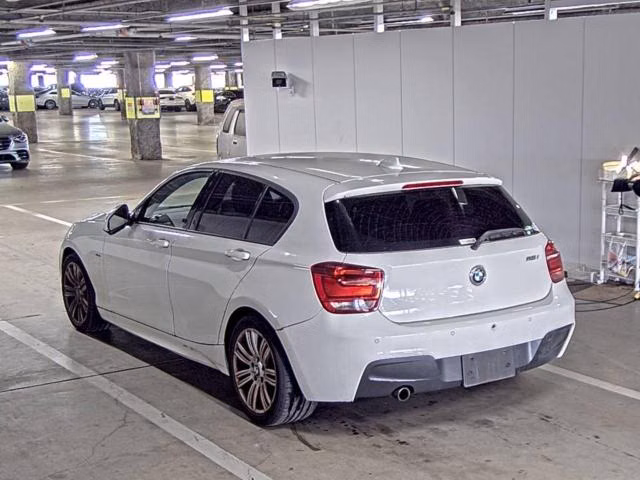 BMW 1-SERIES