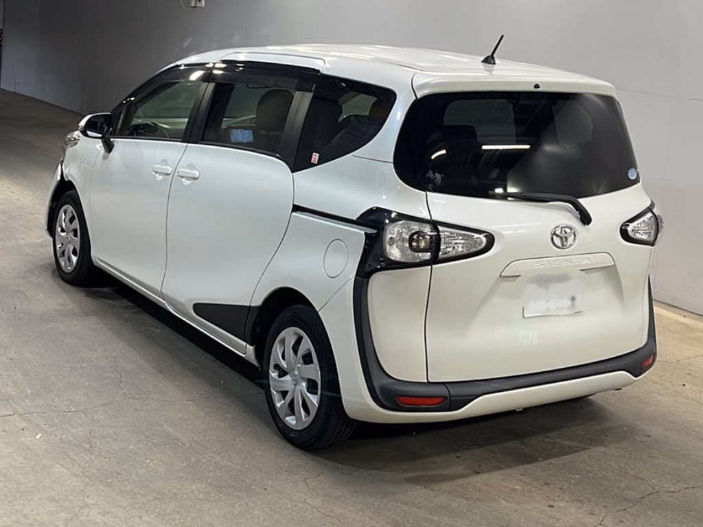 TOYOTA SIENTA
