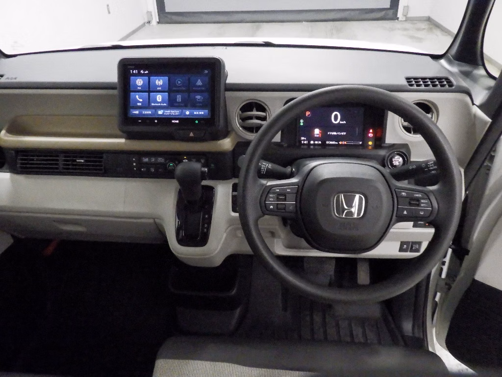 HONDA N-BOX