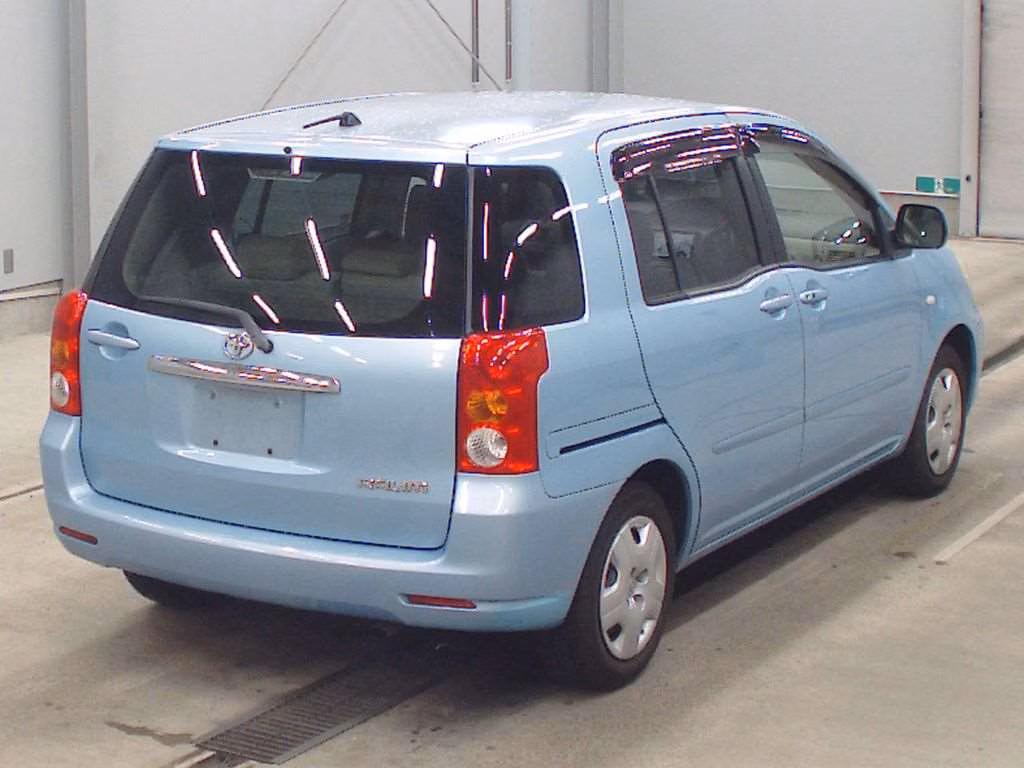 TOYOTA RAUM