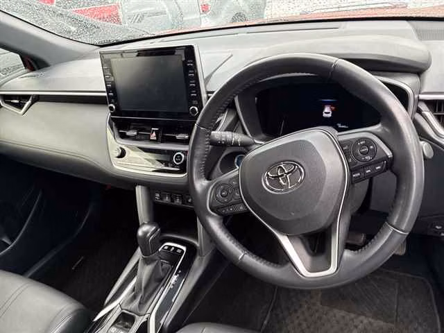 TOYOTA COROLLA CROSS