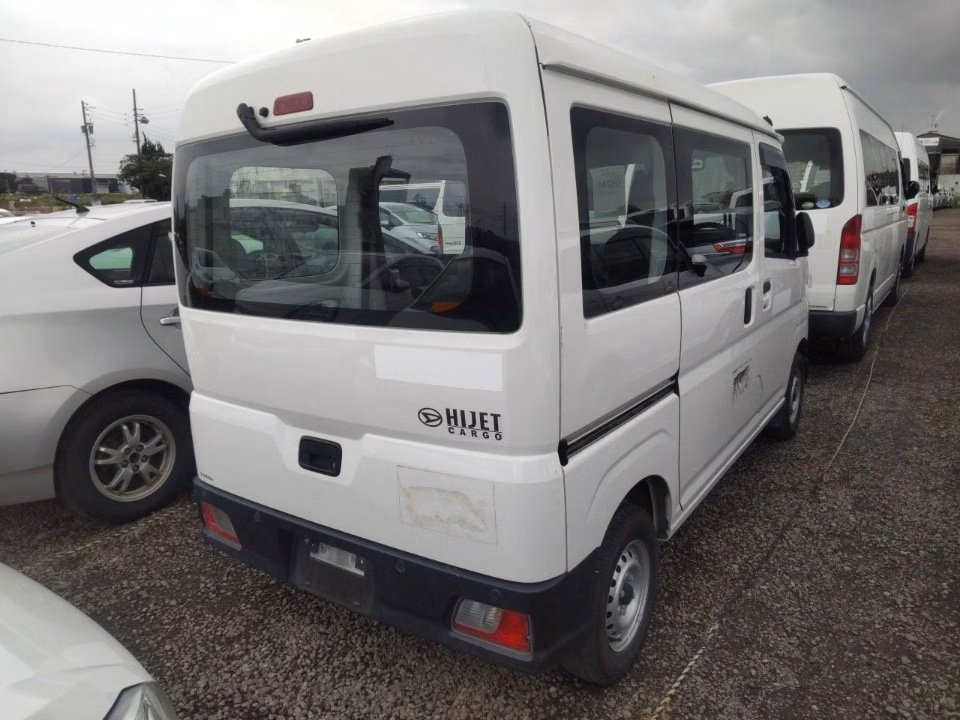 DAIHATSU ATRAI
