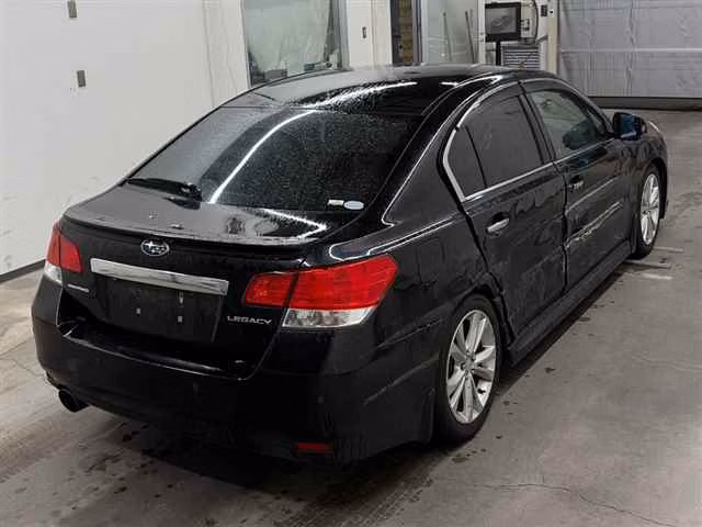 SUBARU LEGACY B4