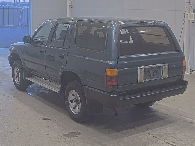 TOYOTA HILUX SURF