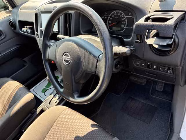 NISSAN AD