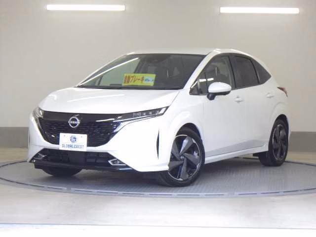 Nissan Aura