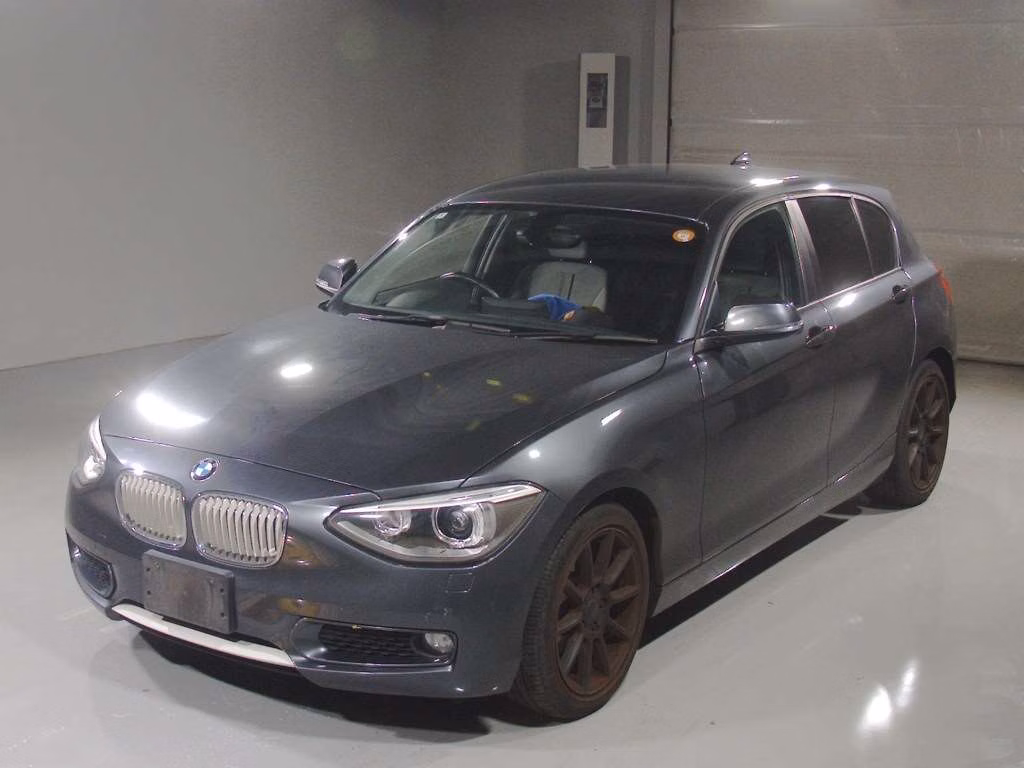 BMW 1-SERIES