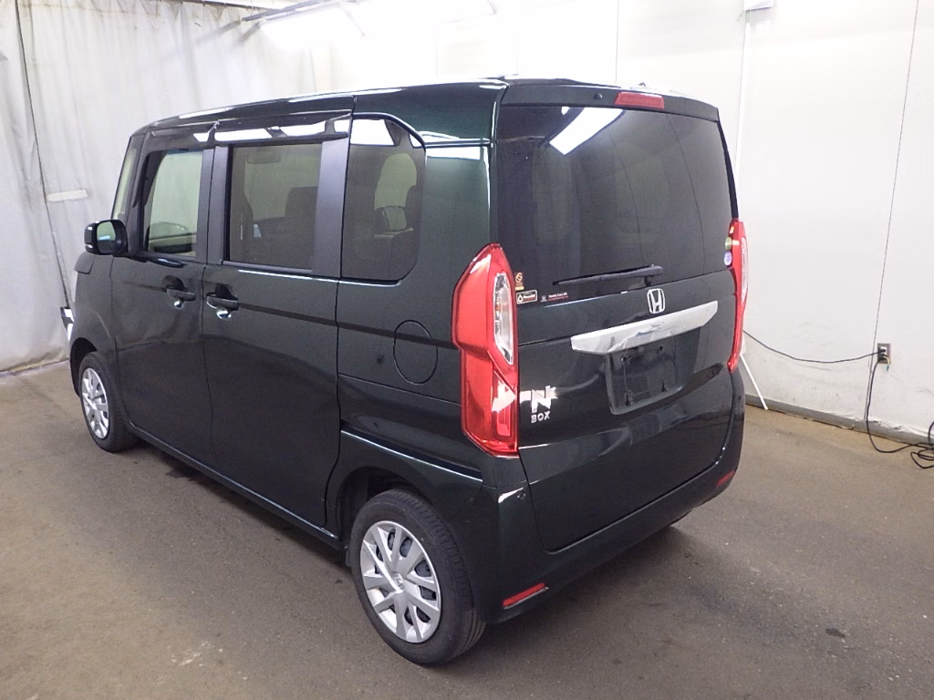HONDA N-BOX