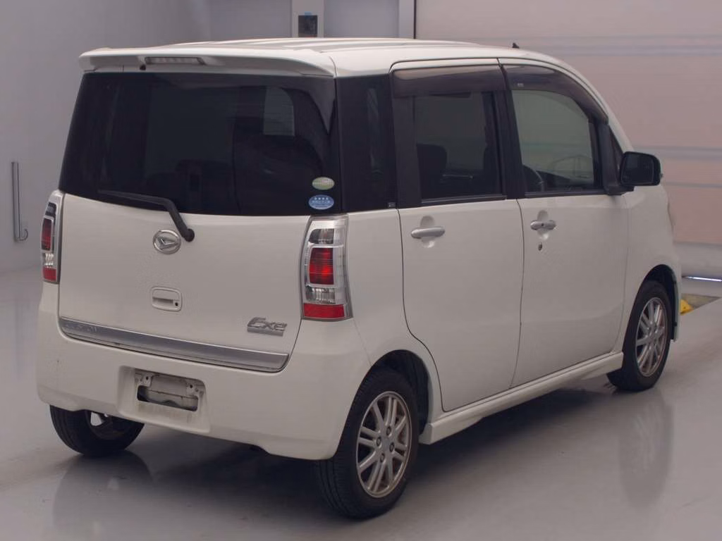 DAIHATSU TANTO EXE