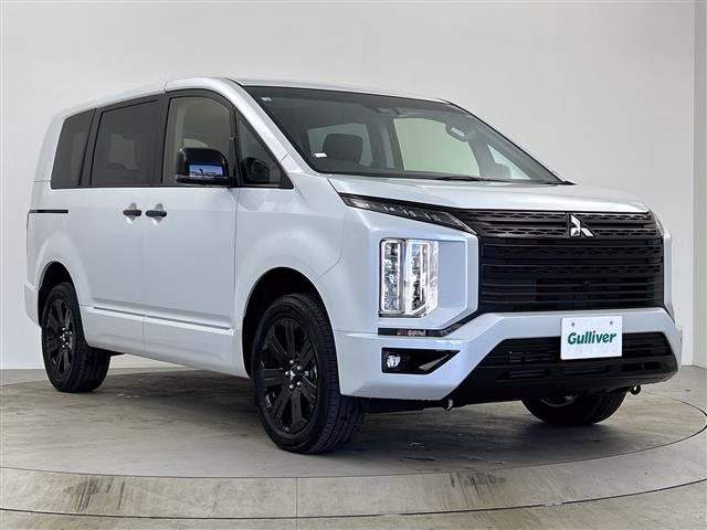 Mitsubishi Delica D:5