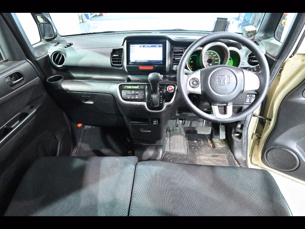 HONDA N-BOX