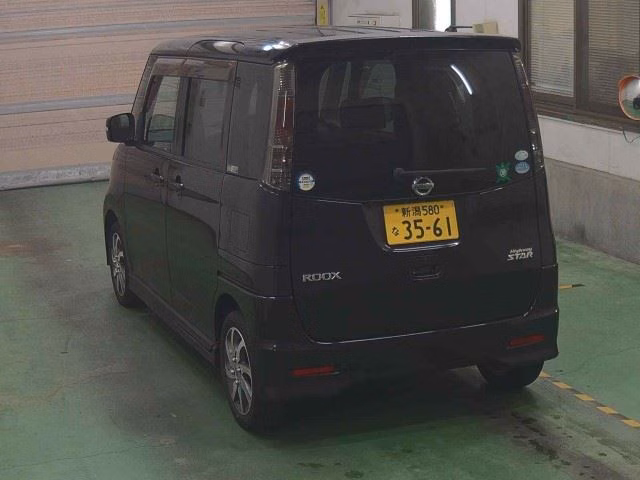 NISSAN ROOX