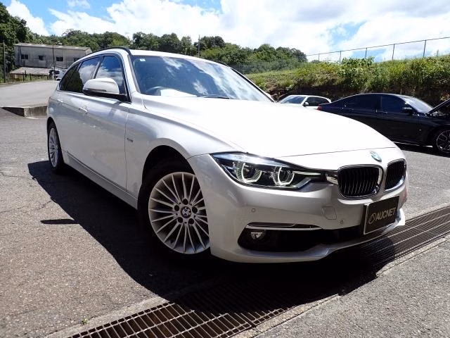 BMW 3-SERIES