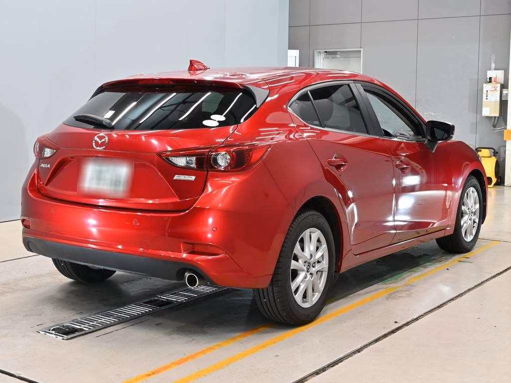 MAZDA AXELA