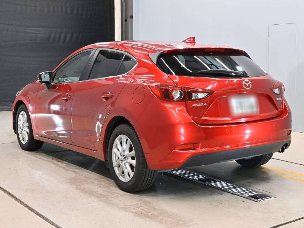 MAZDA AXELA