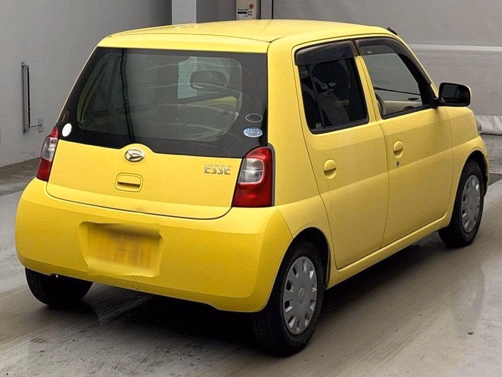 DAIHATSU ESSE