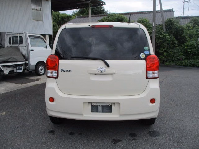 TOYOTA PORTE