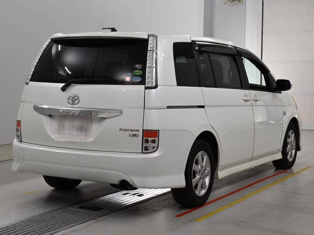 TOYOTA ISIS