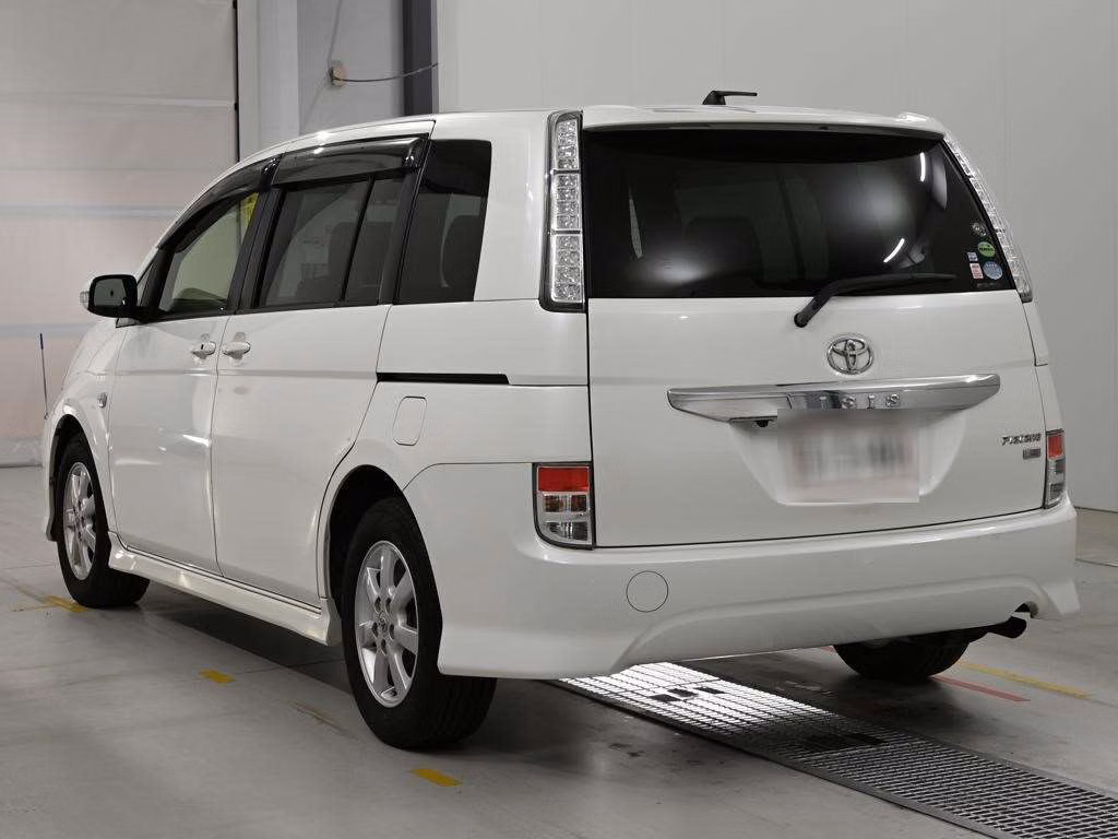 TOYOTA ISIS