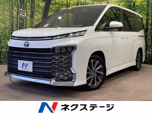 TOYOTA VOXY