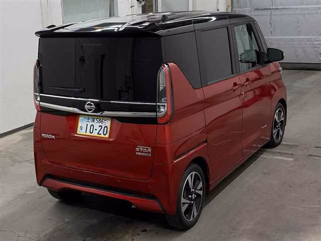 NISSAN ROOX