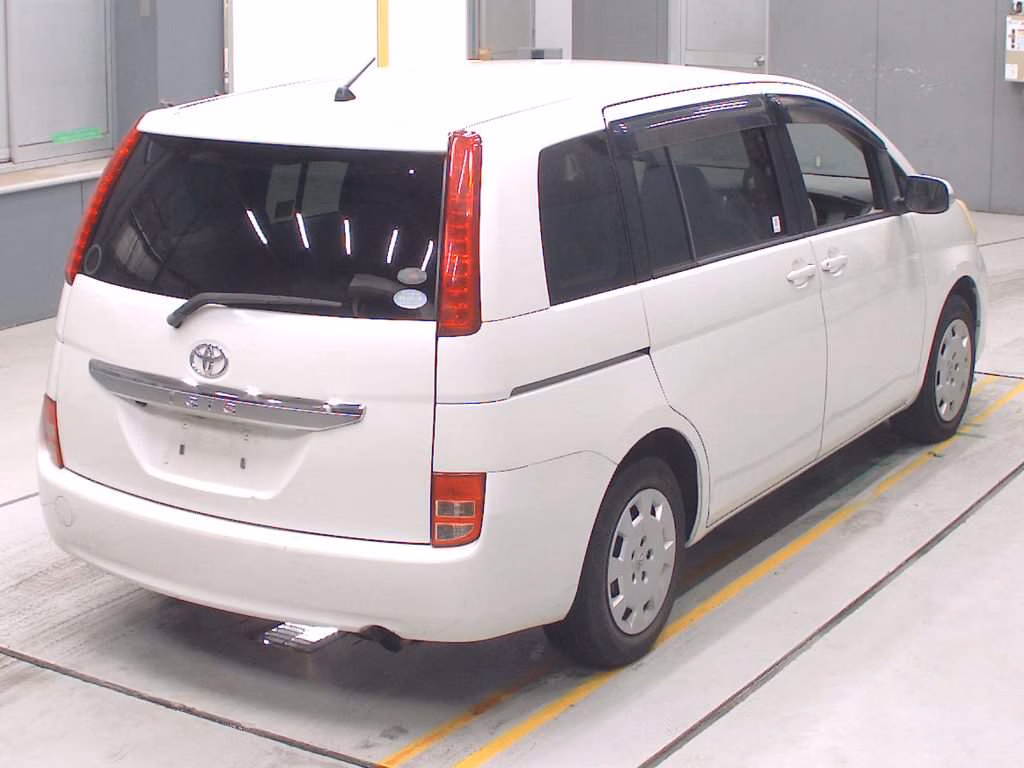 TOYOTA ISIS