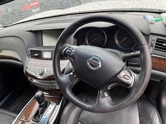 NISSAN FUGA