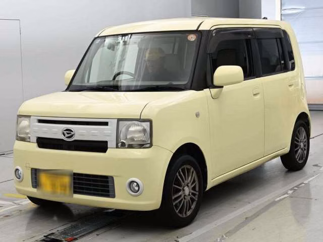 DAIHATSU MOVE CONTE