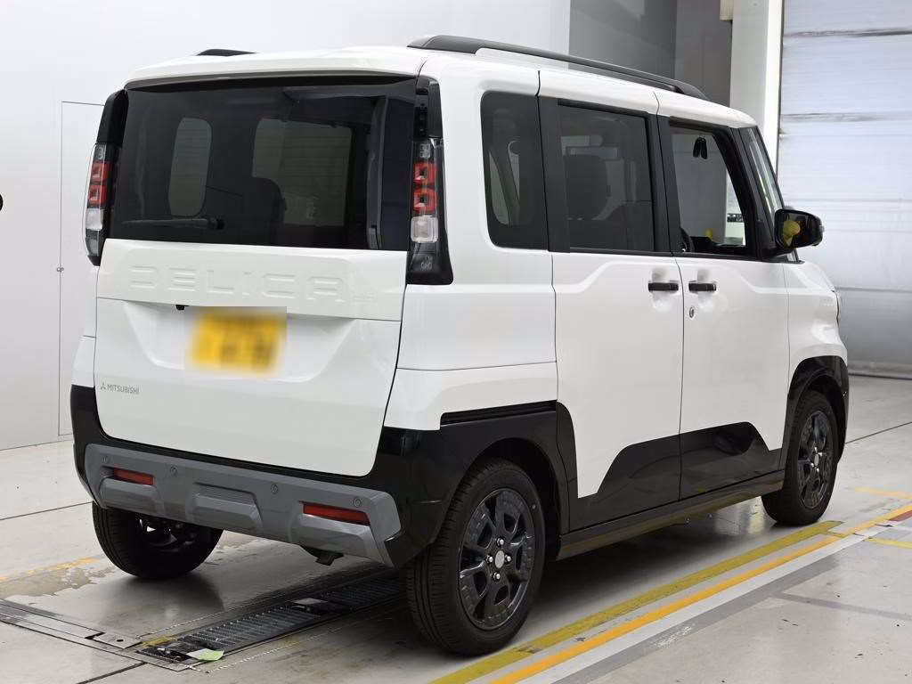 MITSUBISHI DELICA MINI