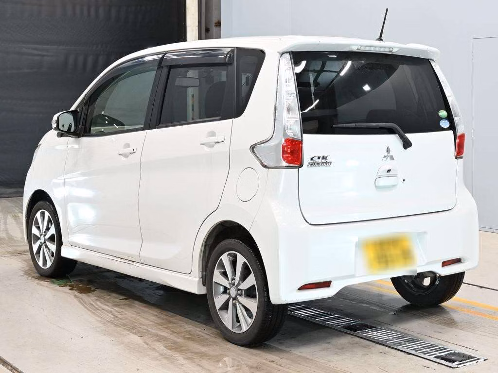 MITSUBISHI EK CUSTOM