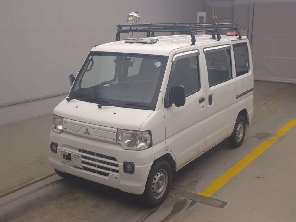 MITSUBISHI MINICAB