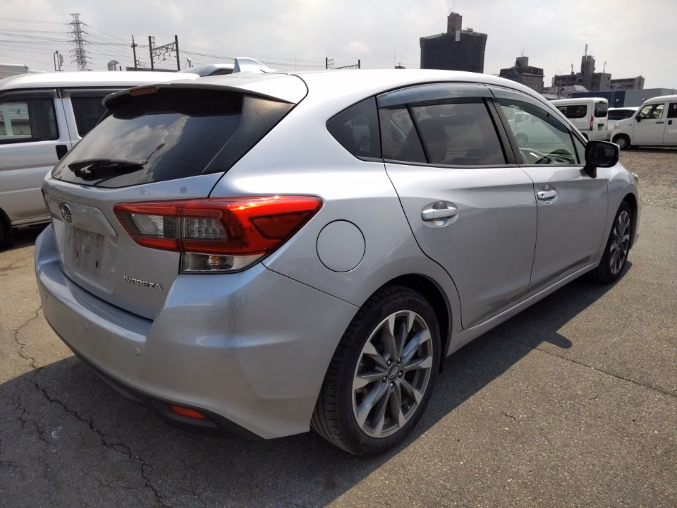 SUBARU IMPREZA
