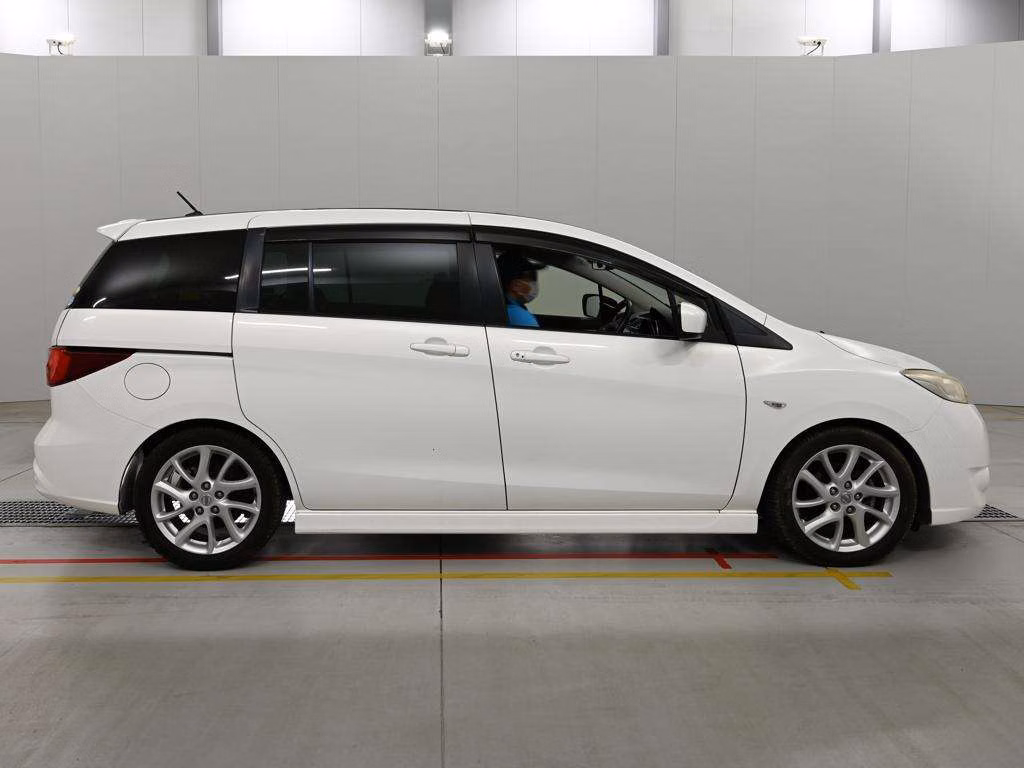 NISSAN LAFESTA