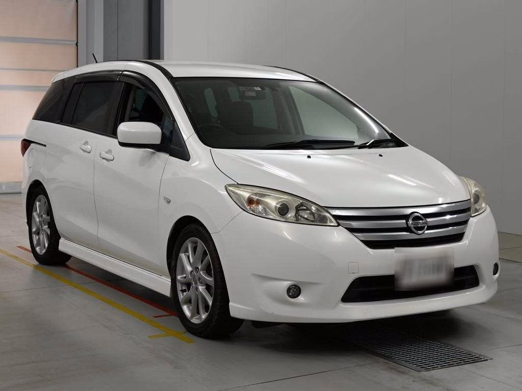 NISSAN LAFESTA