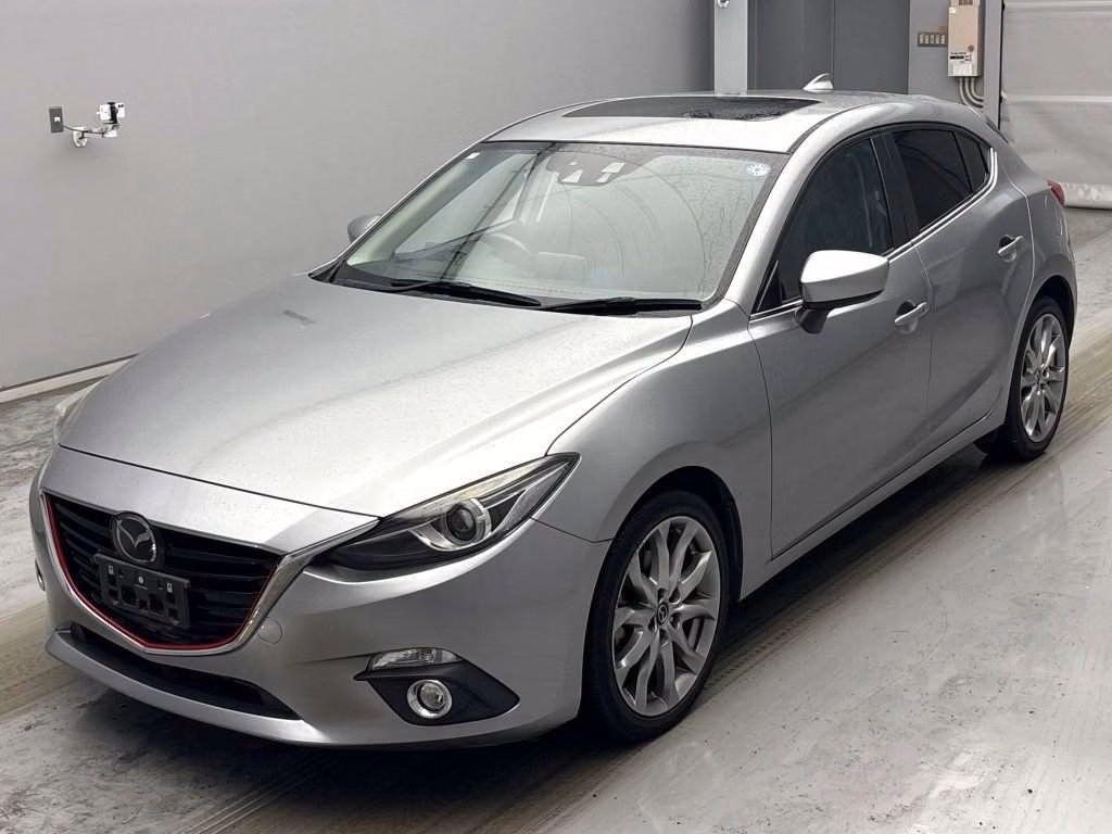MAZDA AXELA