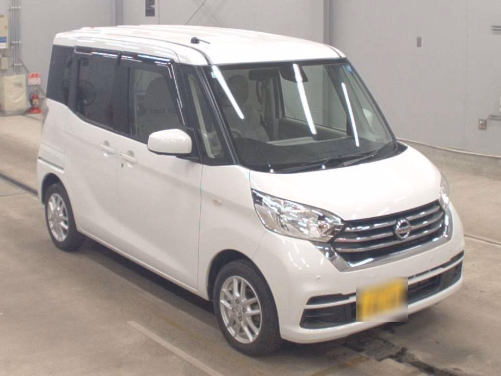 NISSAN DAYZ ROOX