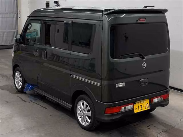 NISSAN NV100 CLIPPER