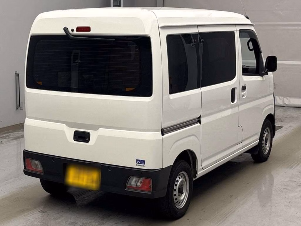 TOYOTA PIXIS VAN