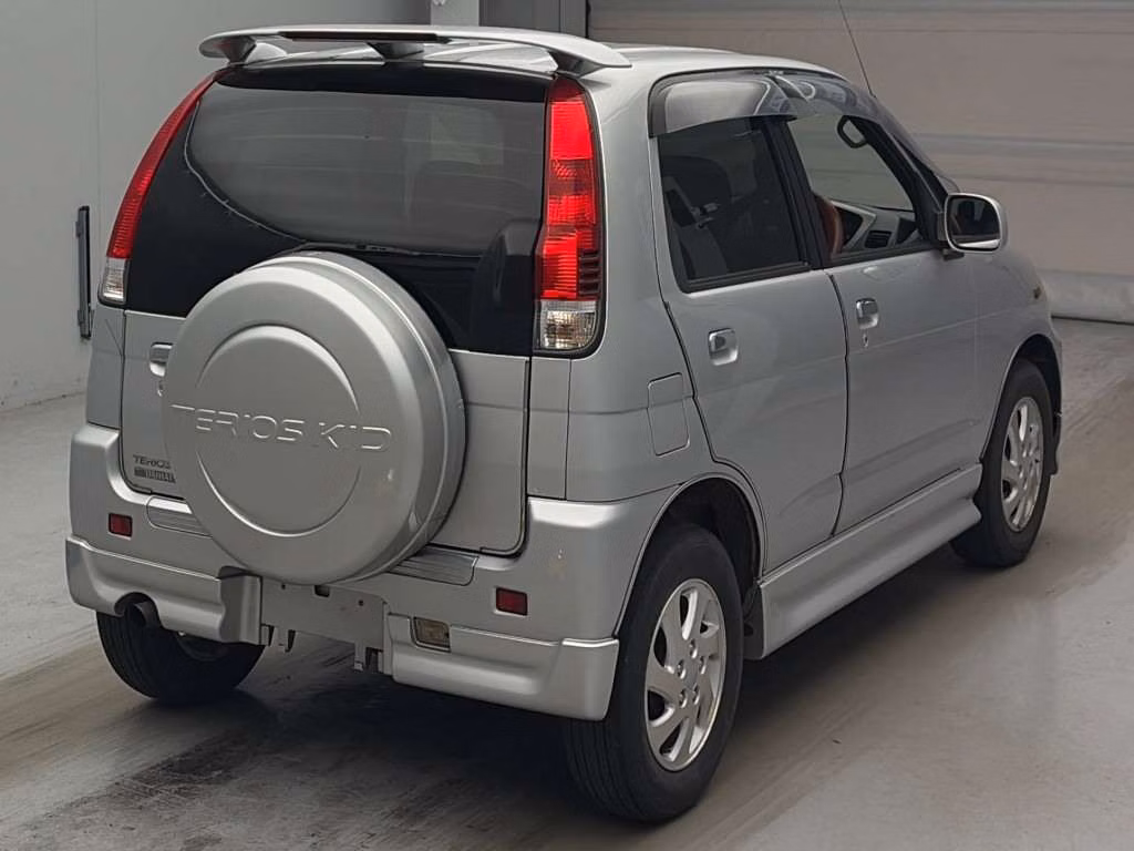 DAIHATSU TERIOS KID