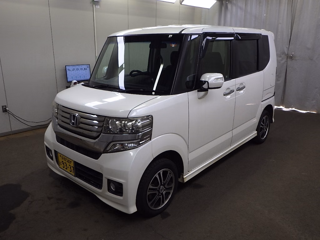 HONDA N-BOX