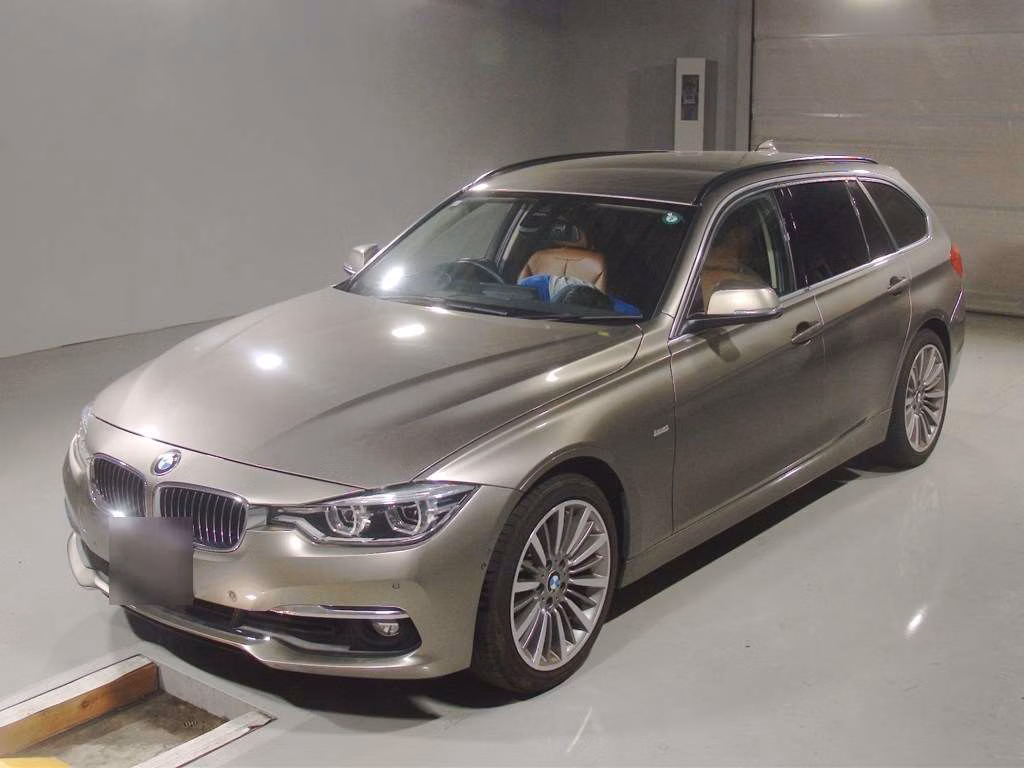 BMW 3-SERIES
